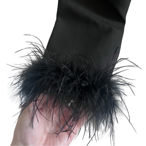 AMAZING MAE Black Feather Cuff Blazer - Picture 7 of 9